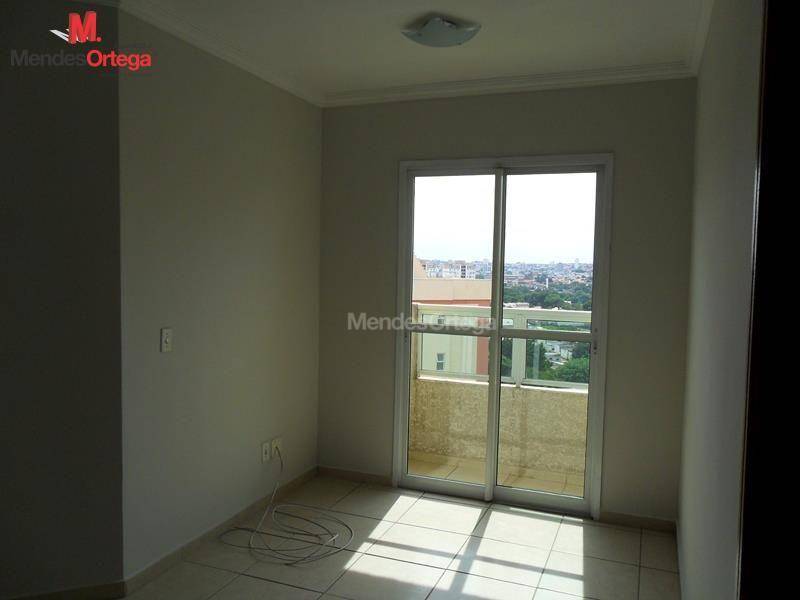 Apartamento para alugar com 2 quartos, 65m² - Foto 3