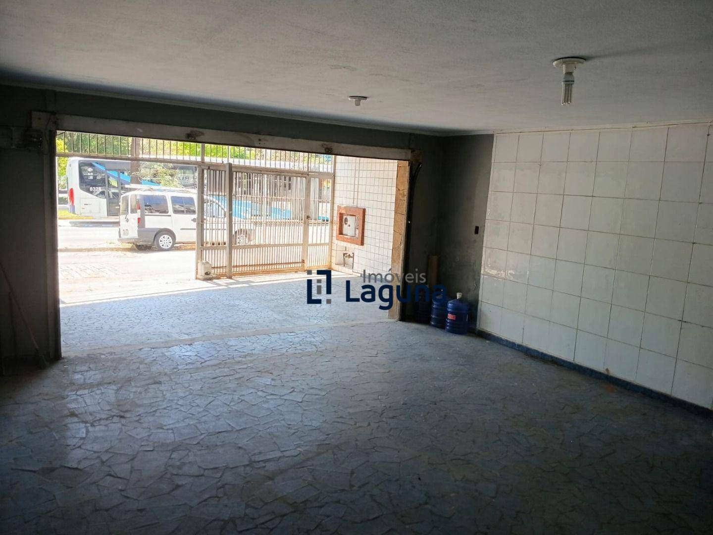 Sobrado, 3 quartos, 214 m² - Foto 2