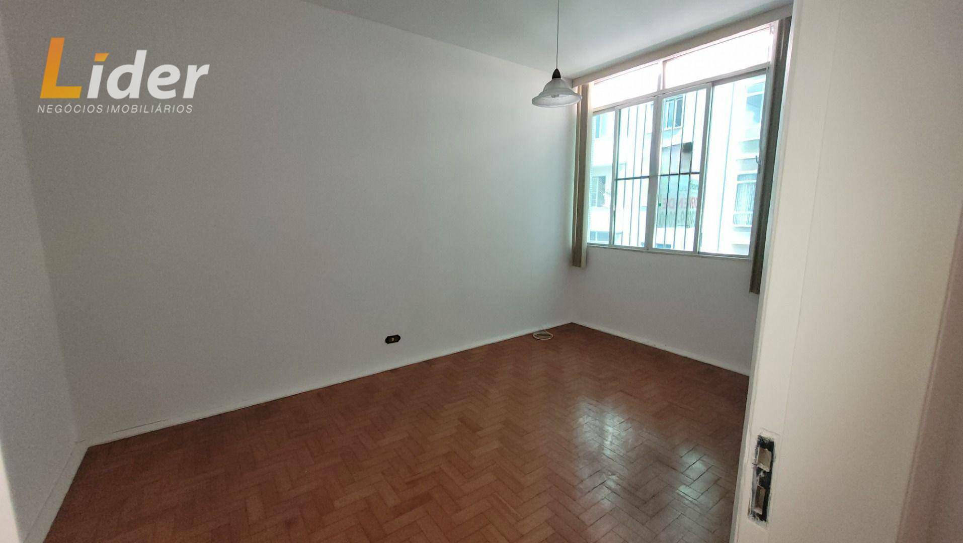 Apartamento à venda com 2 quartos, 70m² - Foto 5