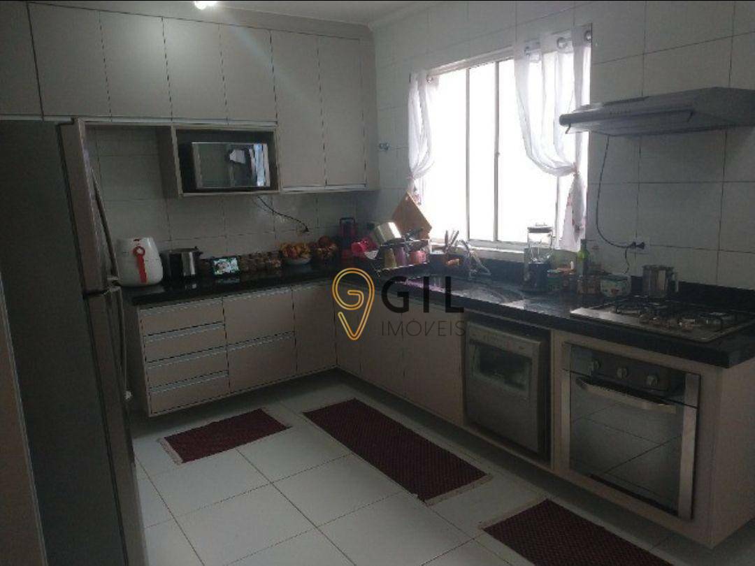 Sobrado à venda com 2 quartos, 100m² - Foto 12