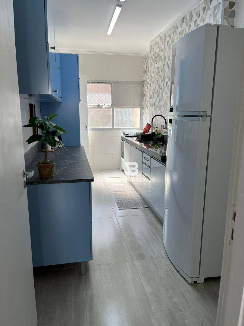 Apartamento para alugar com 3 quartos, 90m² - Foto 14