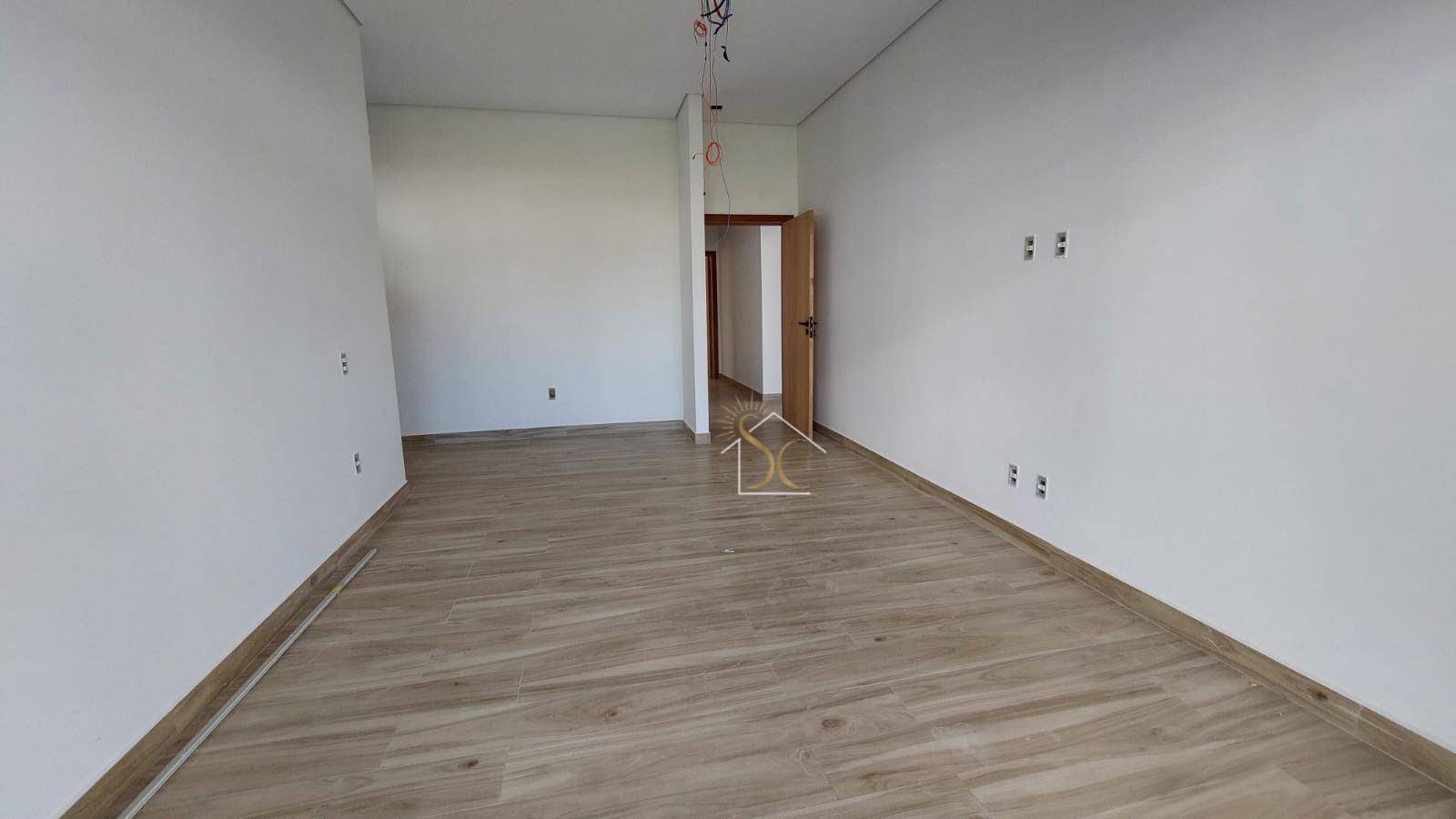 Casa de Condomínio à venda com 4 quartos, 400m² - Foto 9