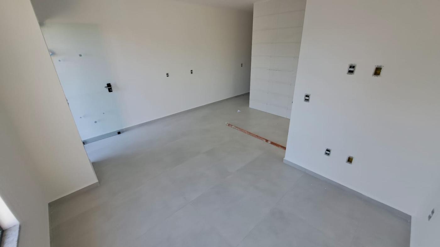 Casa à venda com 3 quartos, 65m² - Foto 4