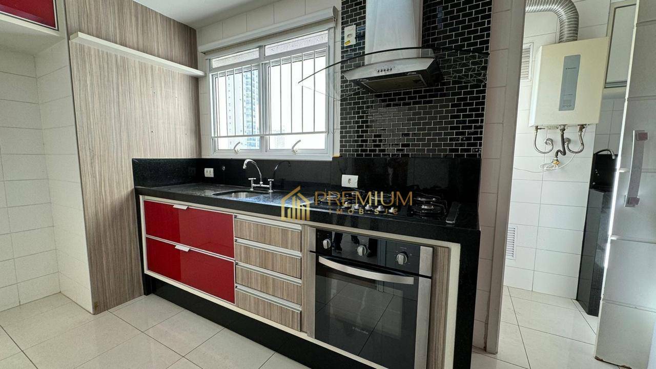 Apartamento à venda com 3 quartos, 125m² - Foto 6