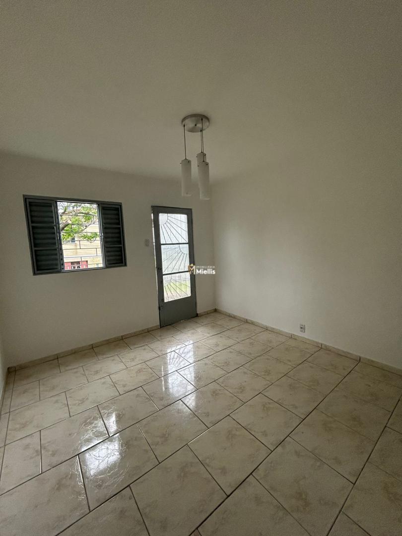 Casa à venda com 2 quartos, 90m² - Foto 5