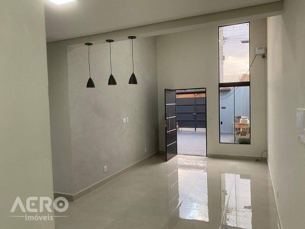 Casa à venda com 2 quartos, 70m² - Foto 8