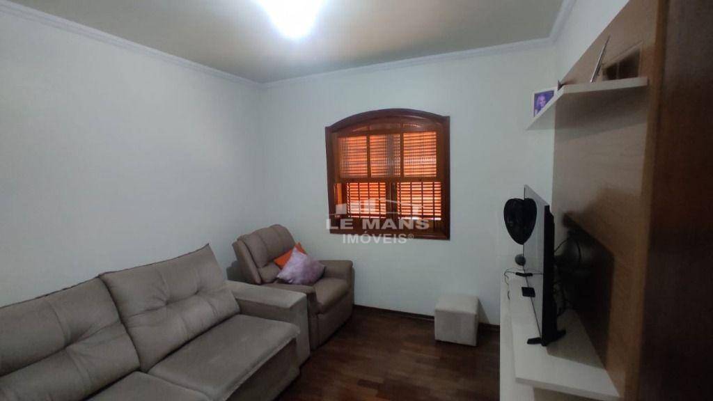 Casa à venda com 4 quartos, 196m² - Foto 16