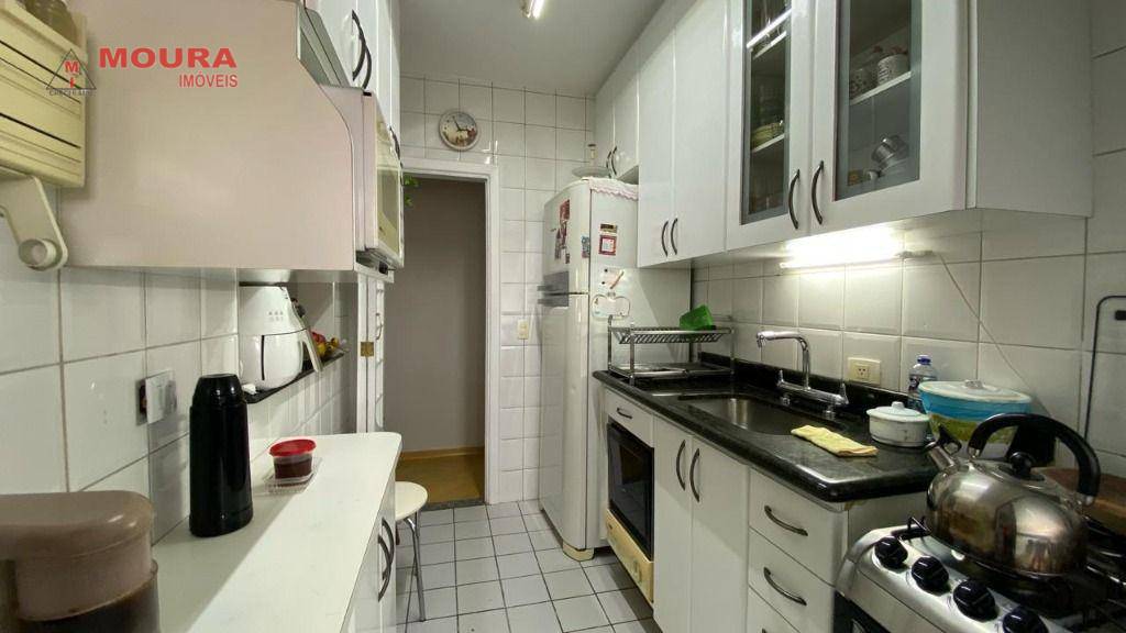 Apartamento à venda com 3 quartos, 76m² - Foto 8