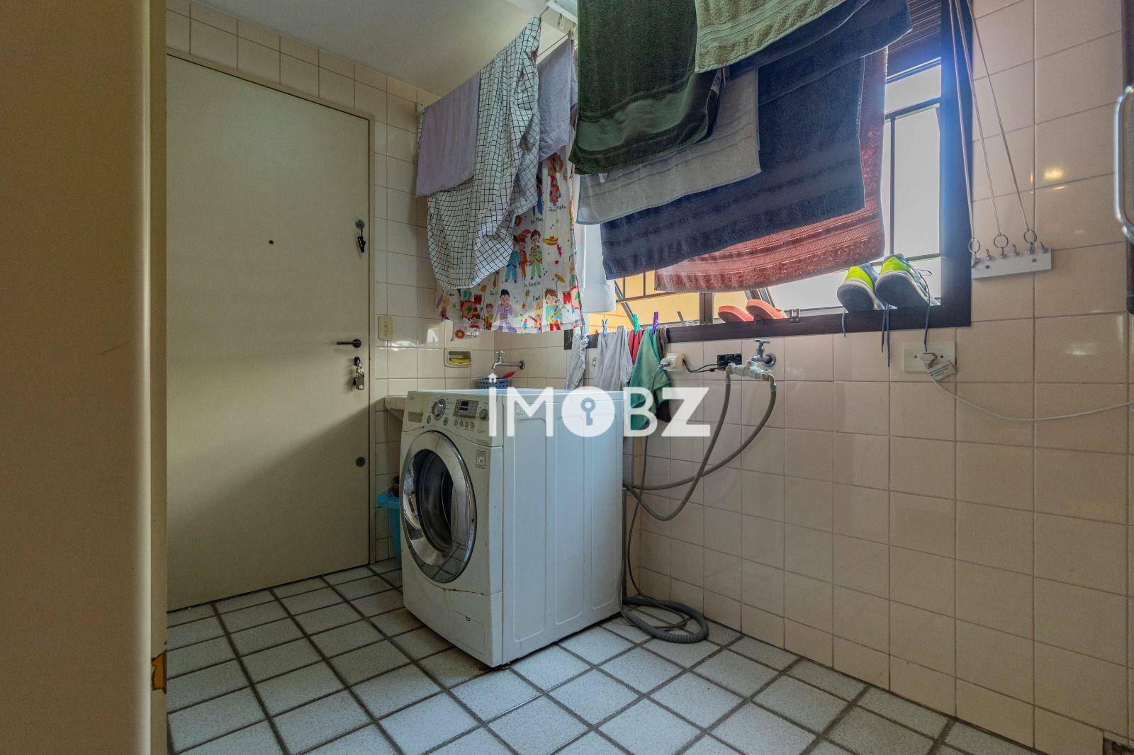 Apartamento à venda com 3 quartos, 143m² - Foto 7