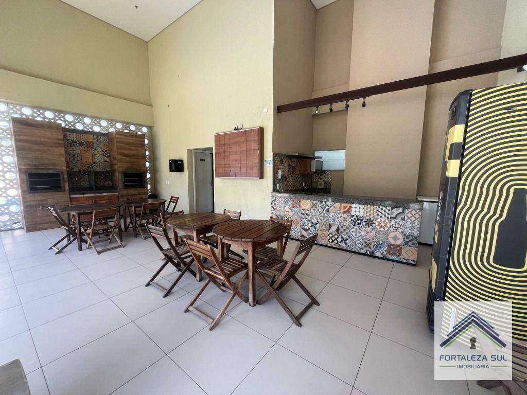 Apartamento à venda com 3 quartos, 73m² - Foto 2