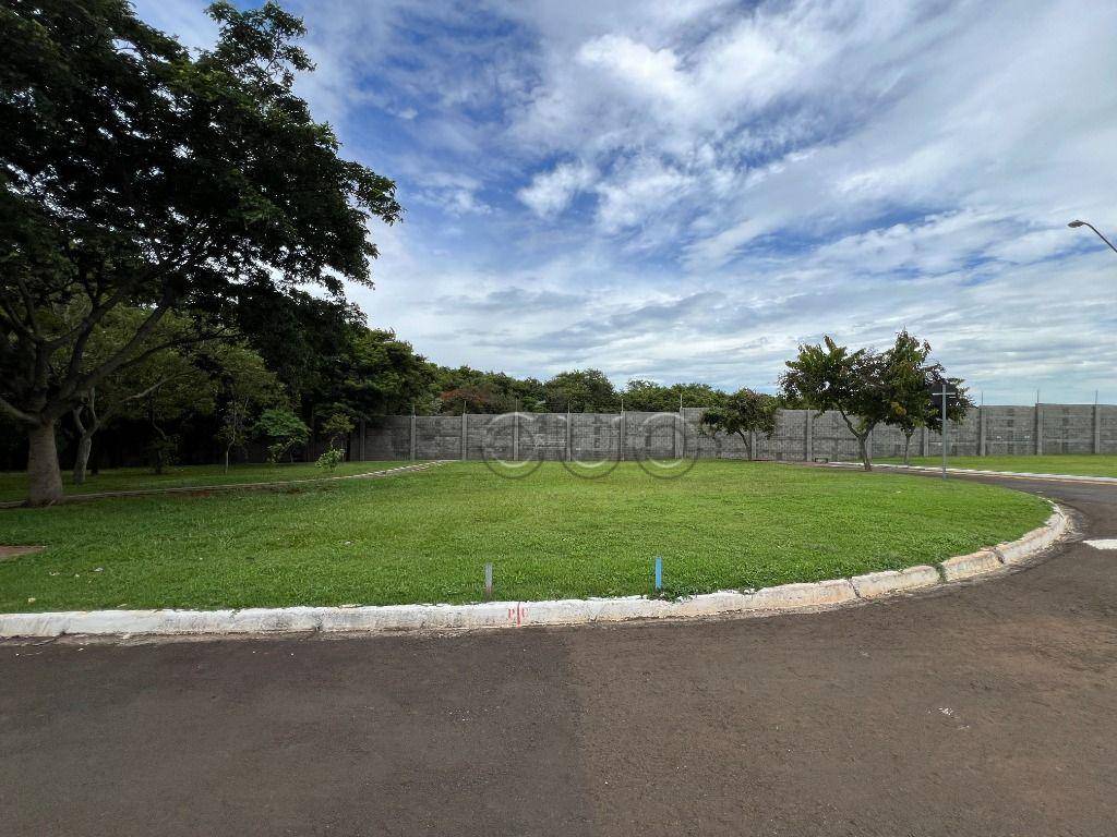 Loteamento e Condomínio, 410 m² - Foto 1
