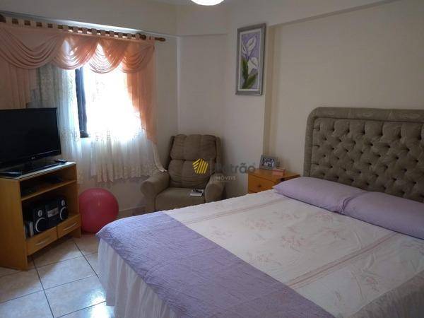 Apartamento à venda com 3 quartos, 133m² - Foto 16