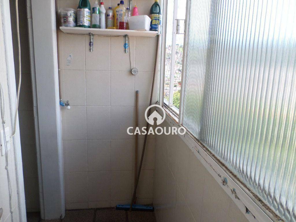 Apartamento à venda com 2 quartos, 70m² - Foto 21