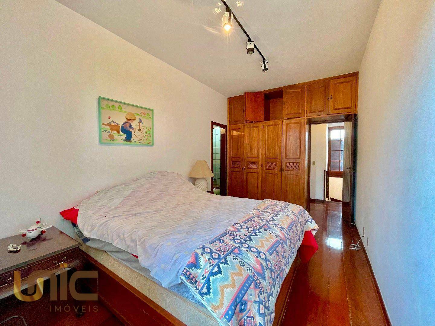 Casa de Condomínio à venda com 6 quartos, 212m² - Foto 21