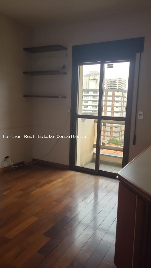 Apartamento à venda com 3 quartos, 200m² - Foto 9