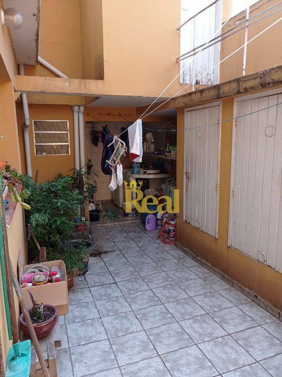 Sobrado à venda com 3 quartos, 200m² - Foto 8