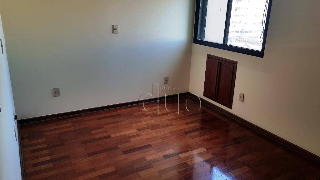 Apartamento à venda com 3 quartos, 113m² - Foto 17