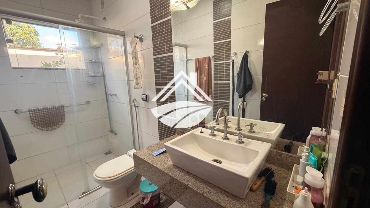 Casa à venda com 4 quartos, 372m² - Foto 19