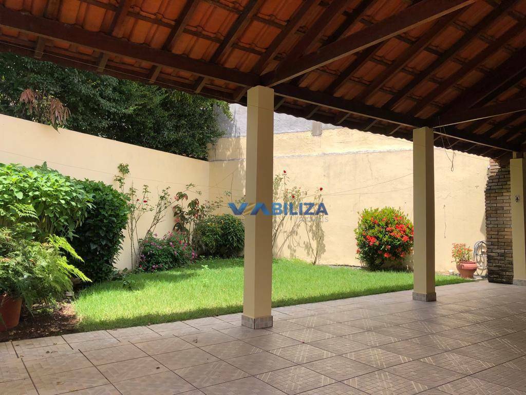 Casa à venda com 2 quartos, 140m² - Foto 24