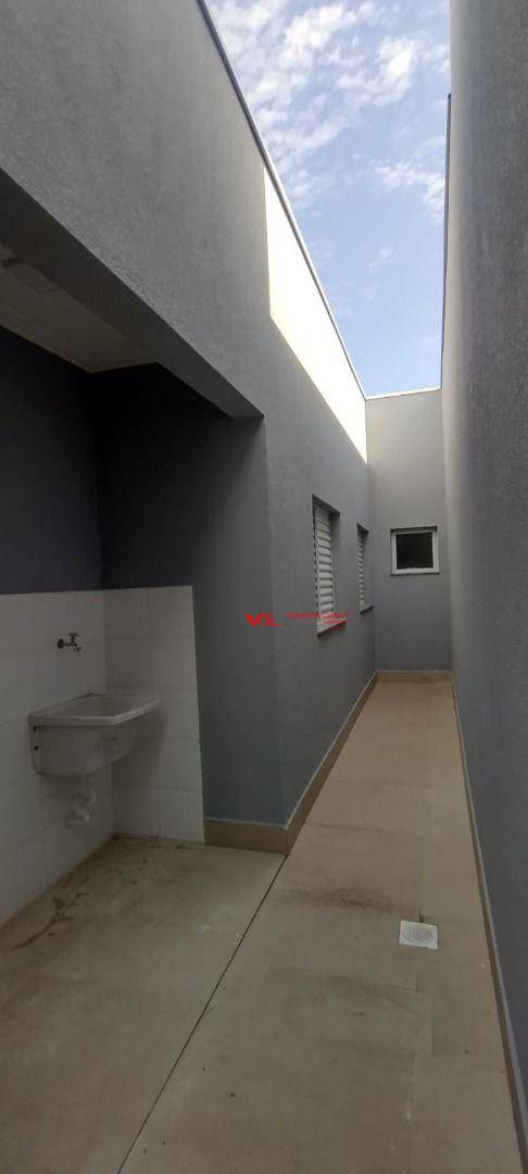 Casa à venda com 2 quartos, 63m² - Foto 8