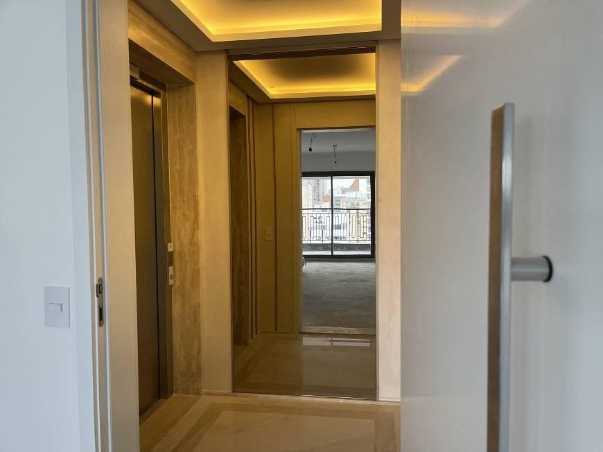 Apartamento à venda com 3 quartos, 149m² - Foto 19