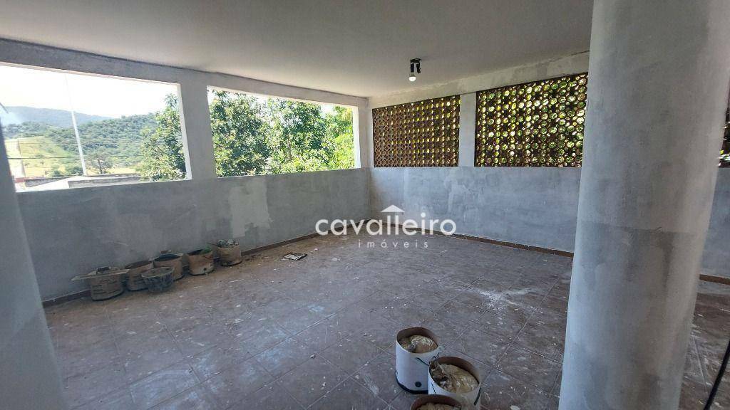 Casa à venda com 4 quartos, 200m² - Foto 11