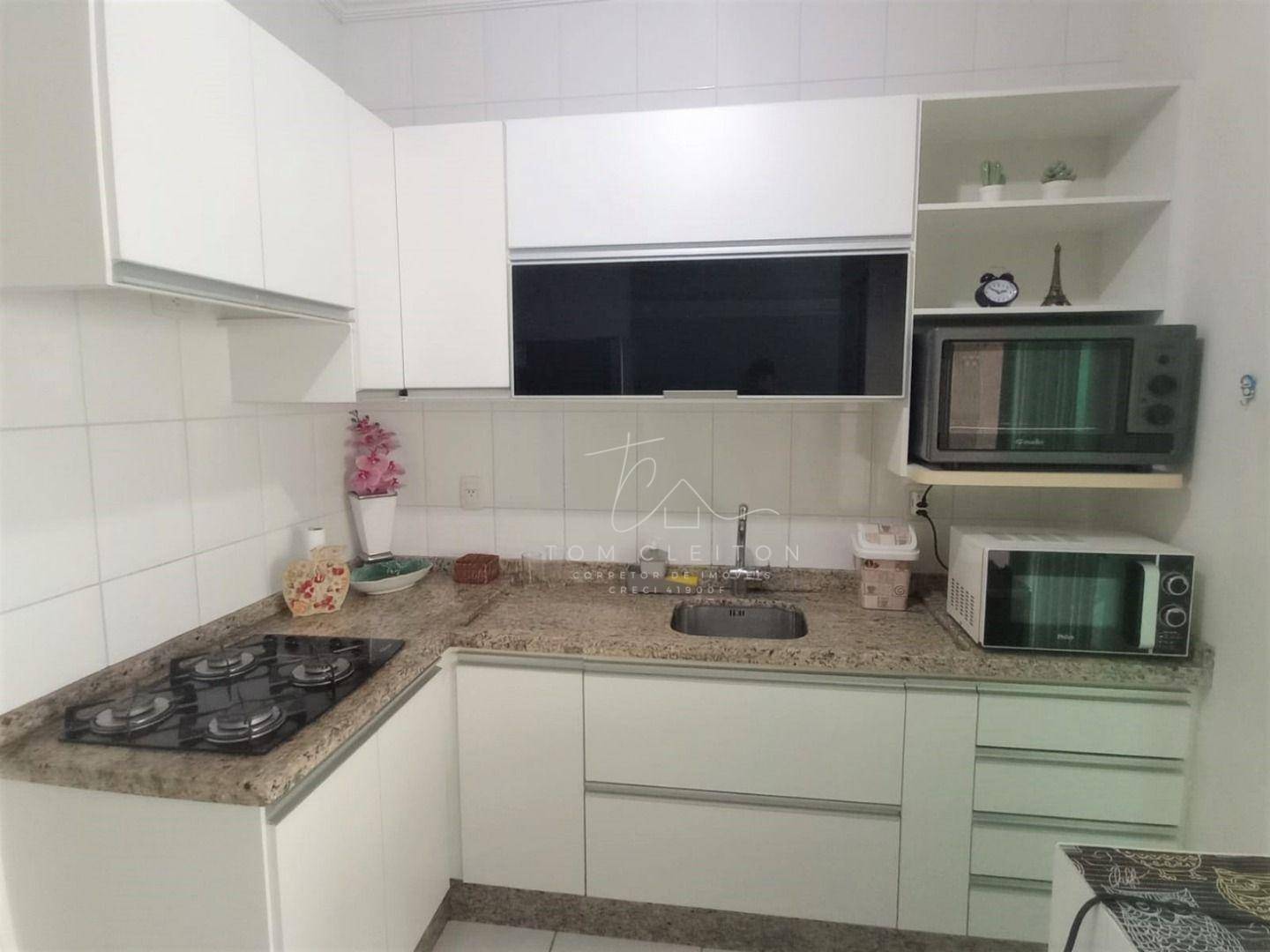 Apartamento à venda com 3 quartos, 160m² - Foto 3