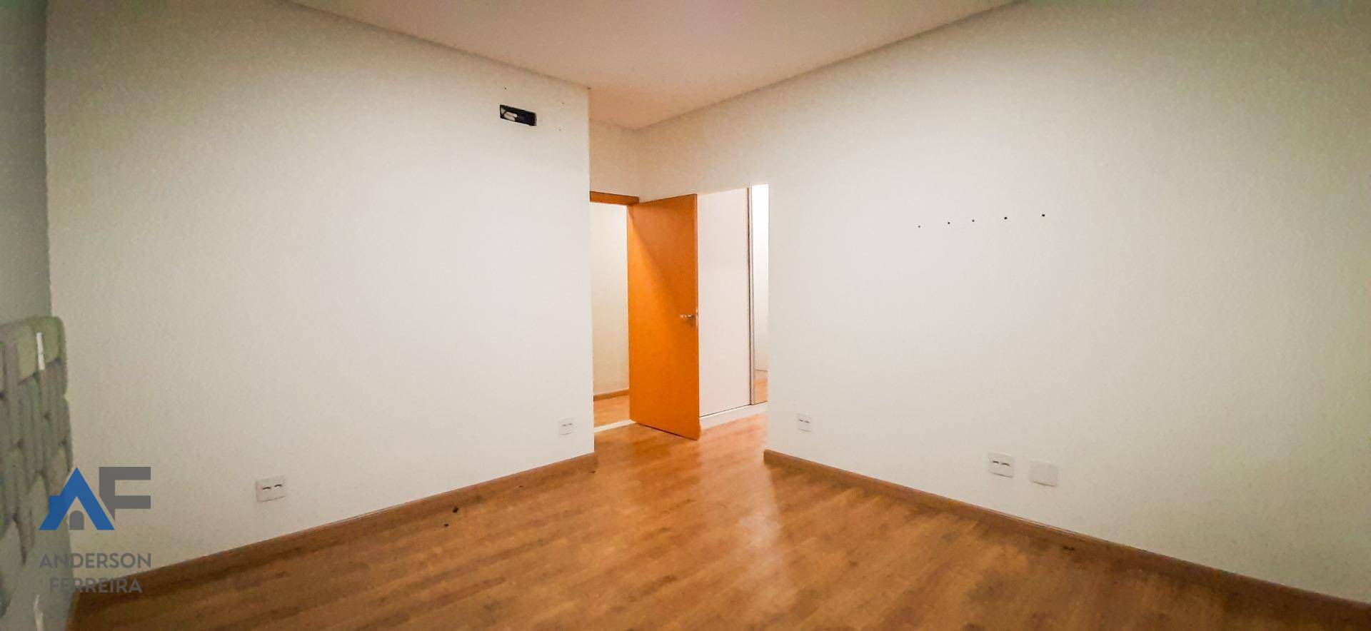 Casa à venda com 3 quartos, 250m² - Foto 13