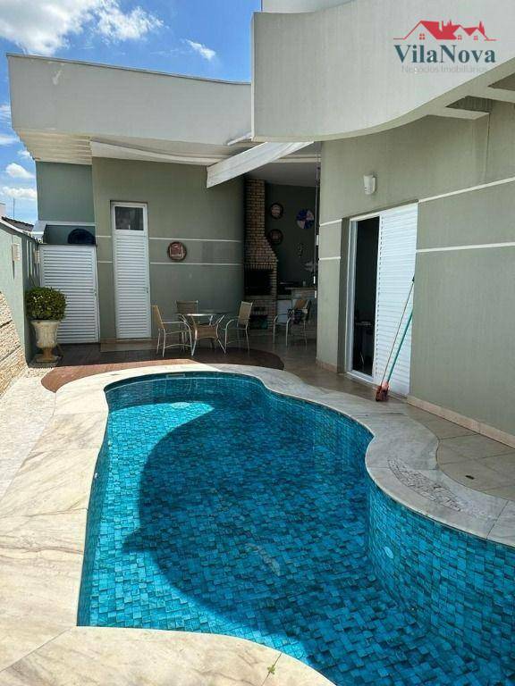 Casa de Condomínio à venda com 3 quartos, 218m² - Foto 5