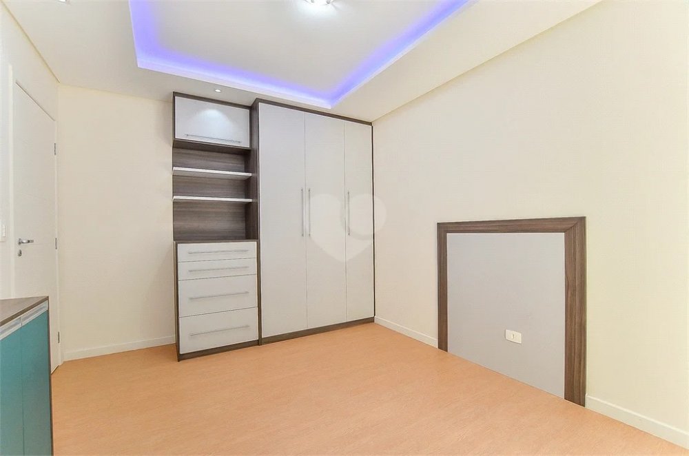 Casa à venda com 4 quartos, 320m² - Foto 25