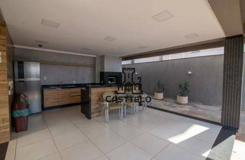 Apartamento à venda com 2 quartos, 67m² - Foto 17