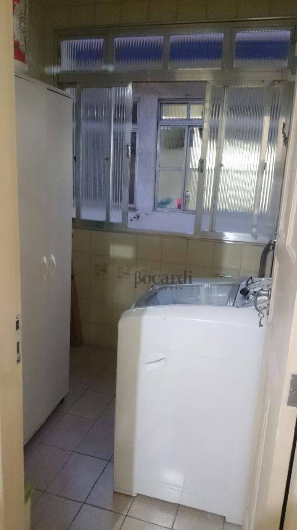 Apartamento à venda com 2 quartos, 70m² - Foto 11