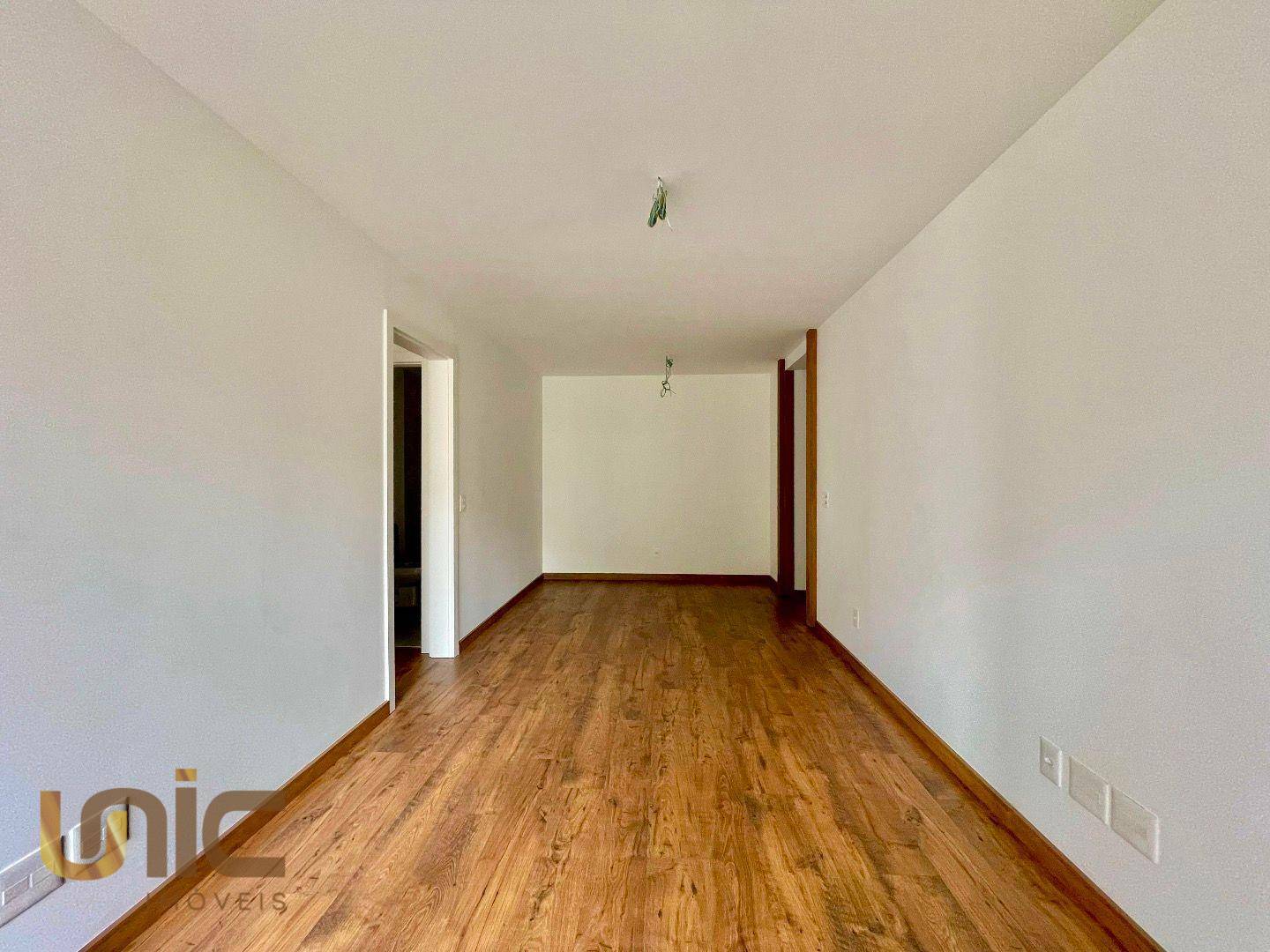 Apartamento à venda com 3 quartos, 89m² - Foto 2