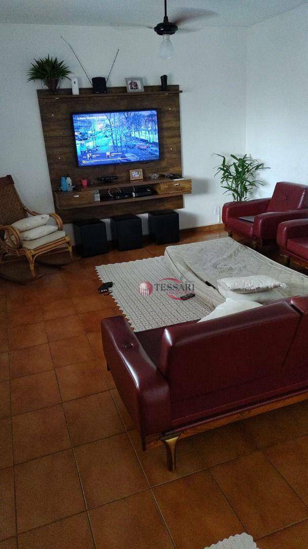 Casa à venda com 3 quartos, 200m² - Foto 8