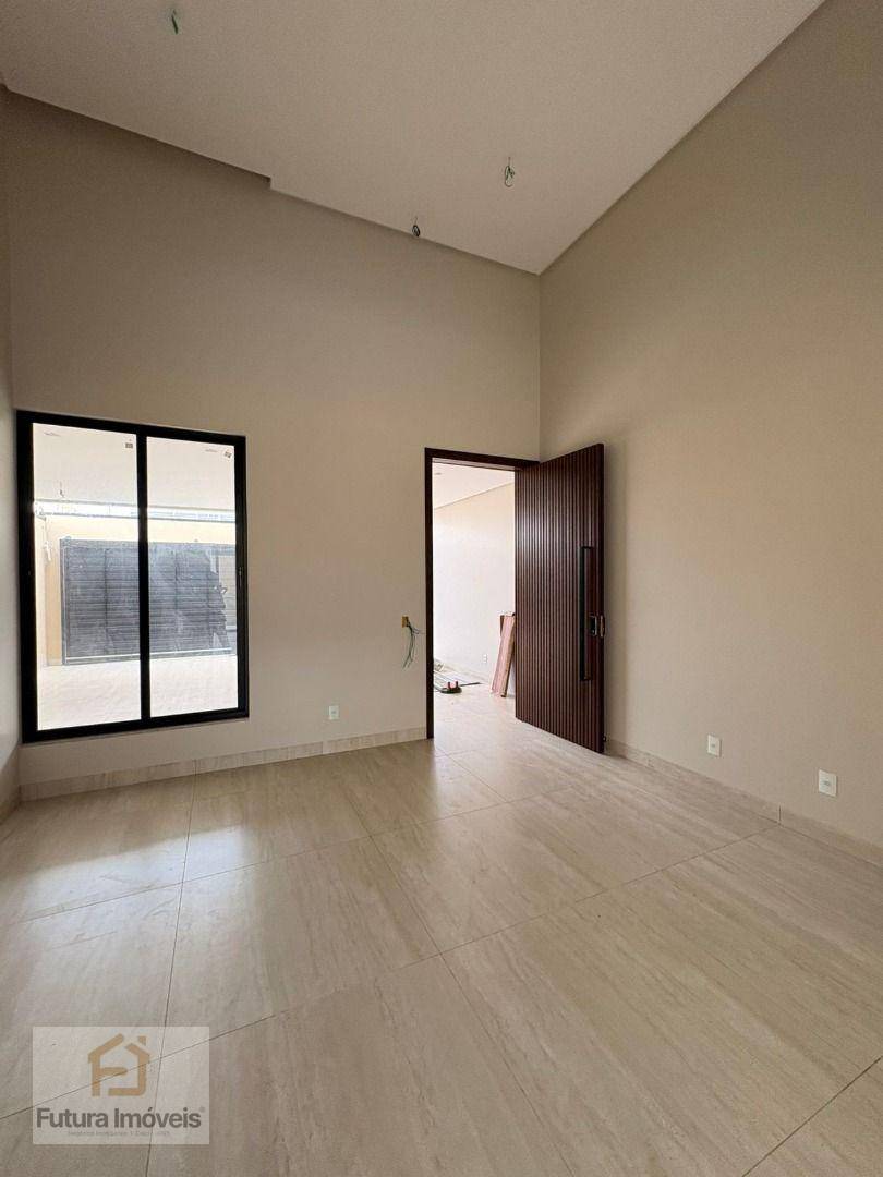 Casa, 3 quartos, 207 m² - Foto 2