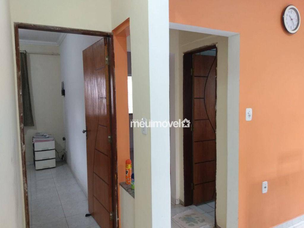 Casa à venda com 3 quartos, 110m² - Foto 16