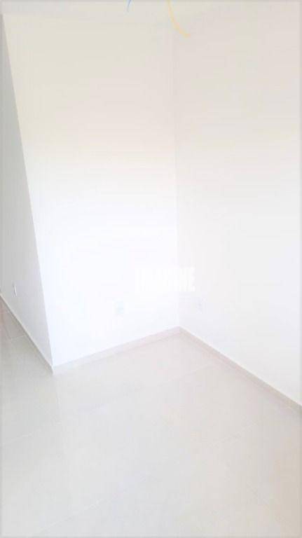 Apartamento à venda com 2 quartos, 40m² - Foto 12