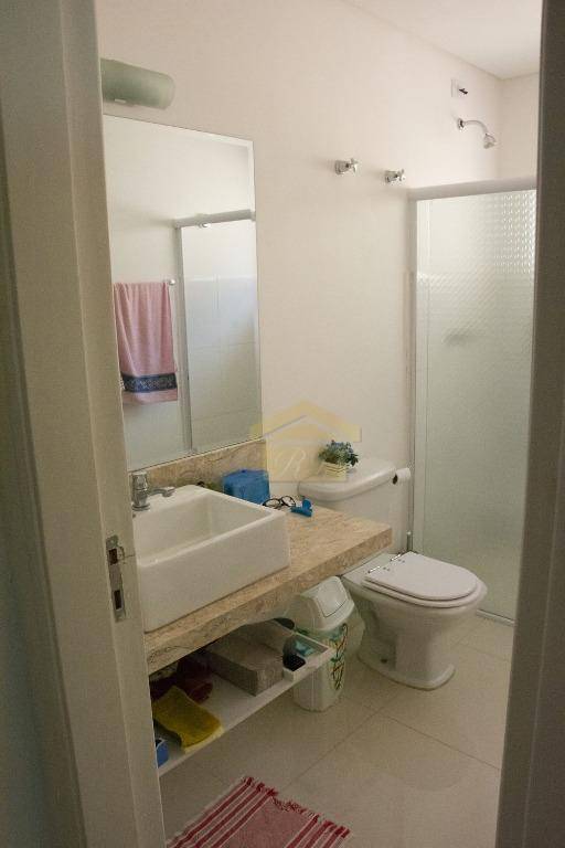 Casa à venda com 3 quartos, 195m² - Foto 14