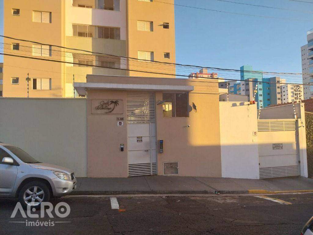 Apartamento à venda com 2 quartos, 65m² - Foto 2