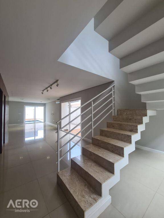 Casa de Condomínio à venda com 3 quartos, 222m² - Foto 6