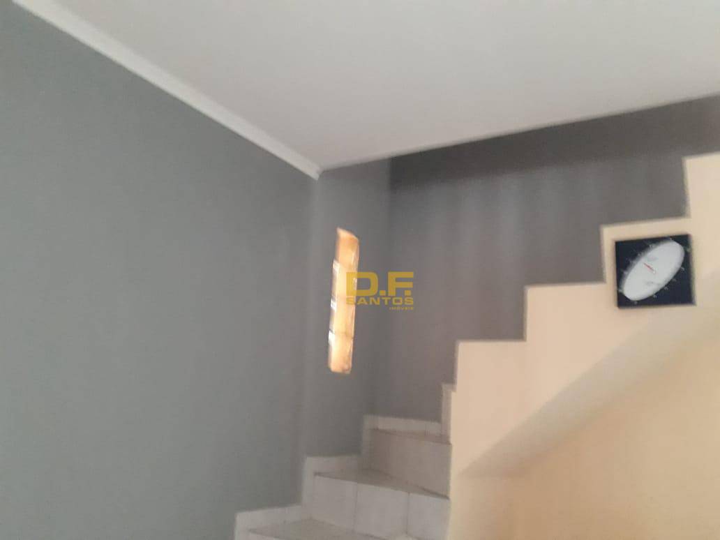 Sobrado à venda com 2 quartos, 168m² - Foto 4