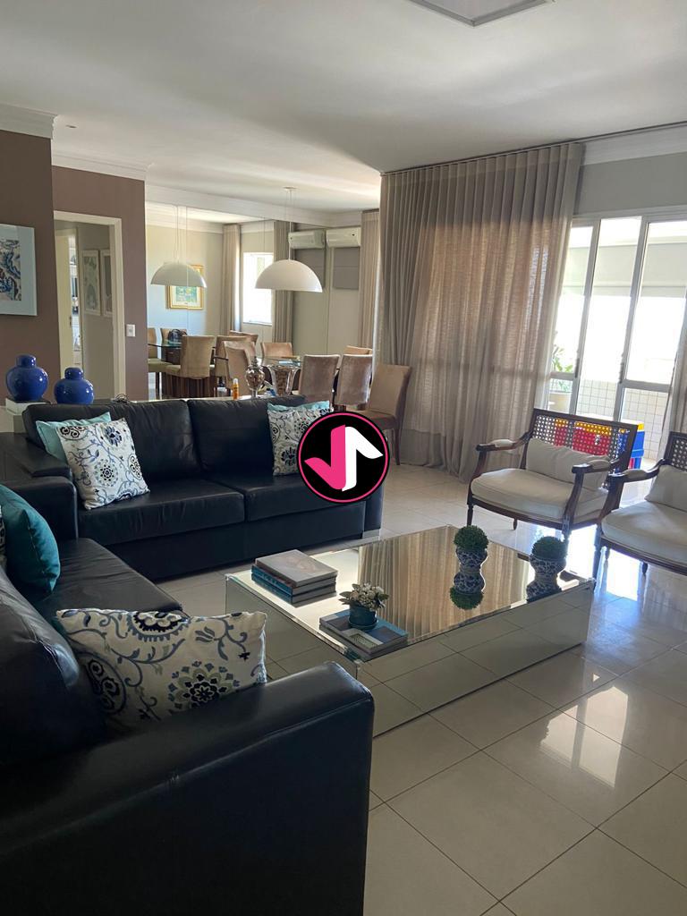 Apartamento à venda com 3 quartos, 155m² - Foto 1