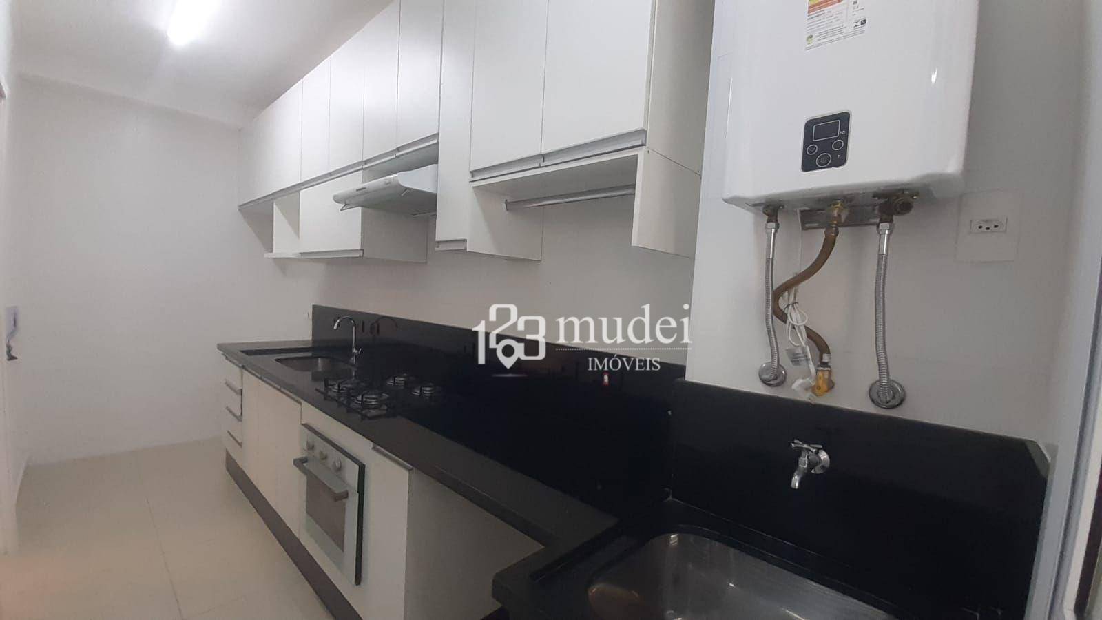 Apartamento à venda com 2 quartos, 64m² - Foto 17