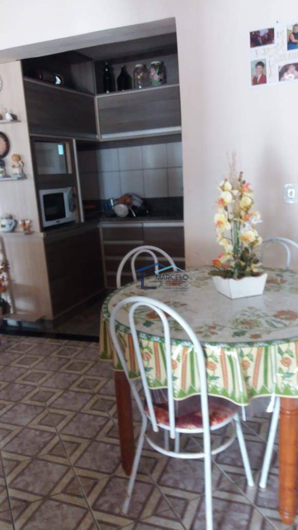 Casa à venda com 4 quartos, 300M2 - Foto 4