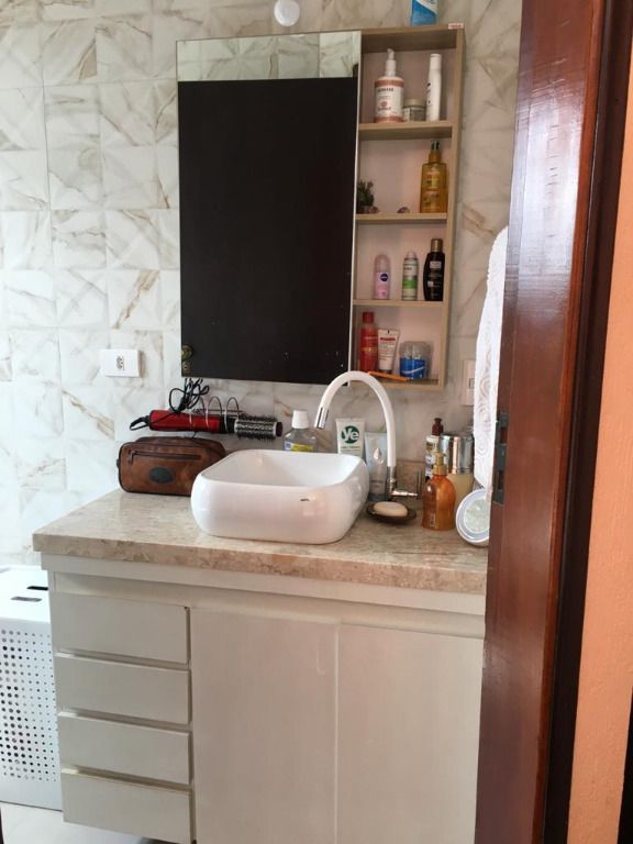 Sobrado à venda com 3 quartos, 204m² - Foto 15