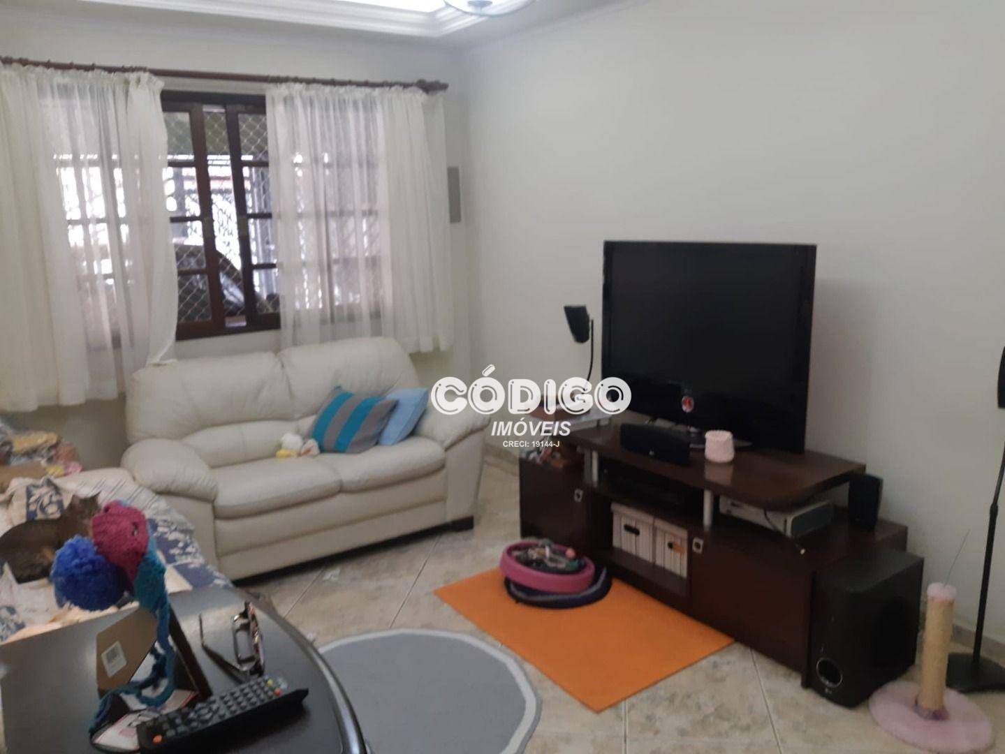 Casa à venda com 2 quartos, 140m² - Foto 2