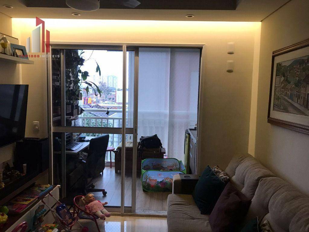 Apartamento à venda com 2 quartos, 62m² - Foto 3