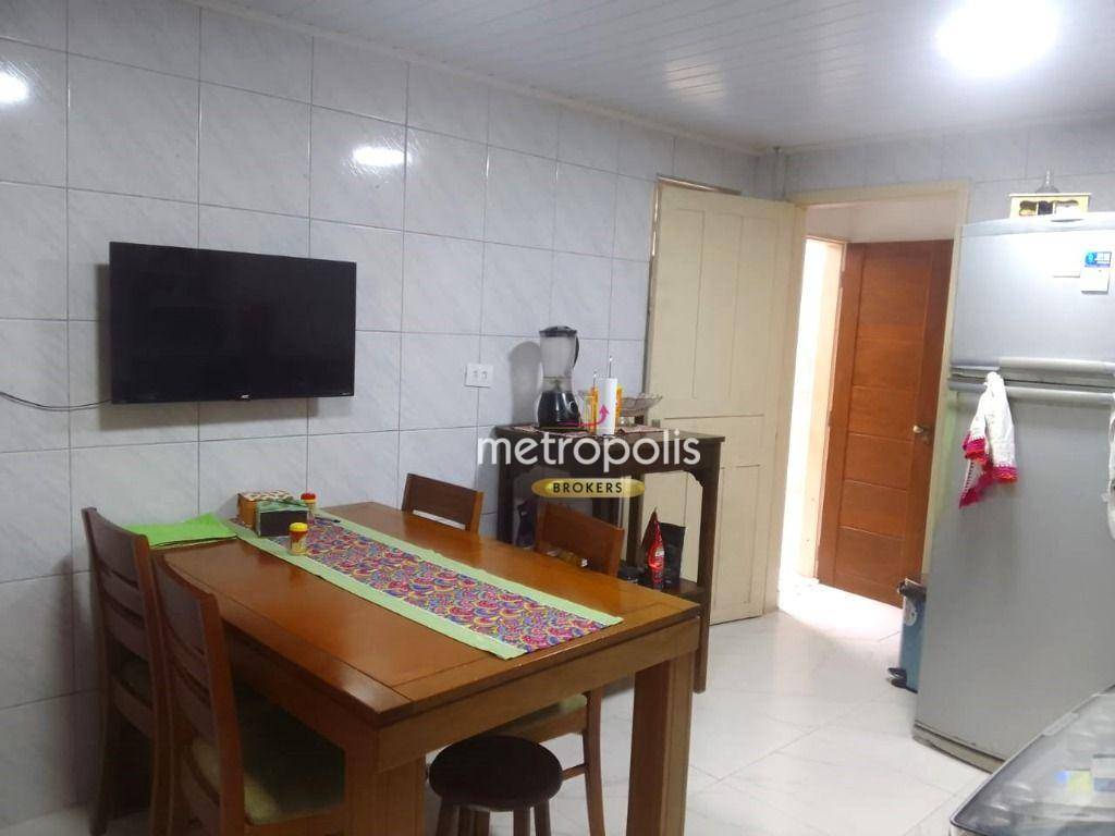 Casa à venda com 4 quartos, 130m² - Foto 4