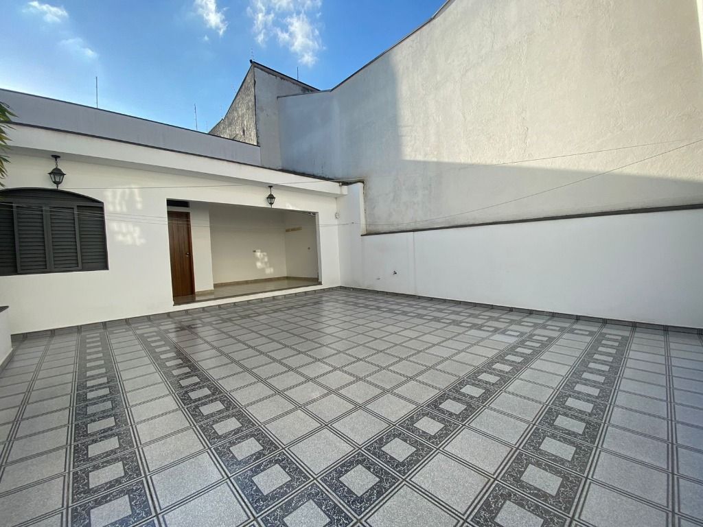 Casa à venda com 4 quartos, 260m² - Foto 22