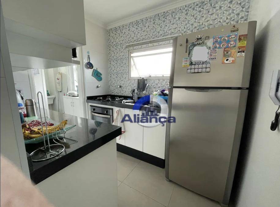 Apartamento à venda com 2 quartos, 62m² - Foto 8